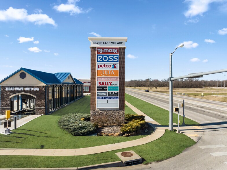 More Photos Of 2311-2709 SE Adams Blvd, Bartlesville Storefront For Sale