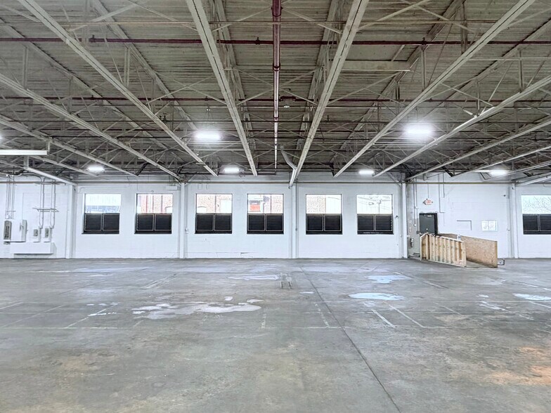 More Photos Of 1140 Garfield Ave, Lancaster Manufacturing For Sale