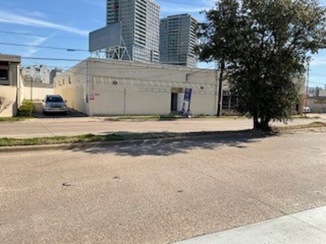 Primary Photo Of 2014 Market Center Blvd, Dallas Freestanding For Sale