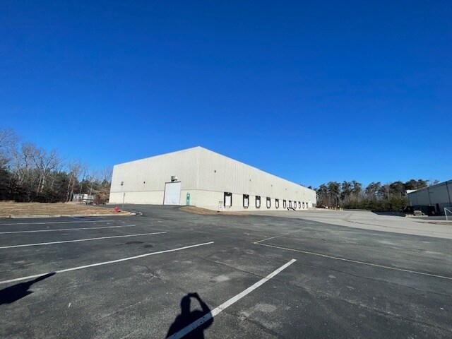 More Photos Of 8520 Jamison Ln, Fredericksburg Warehouse For Lease