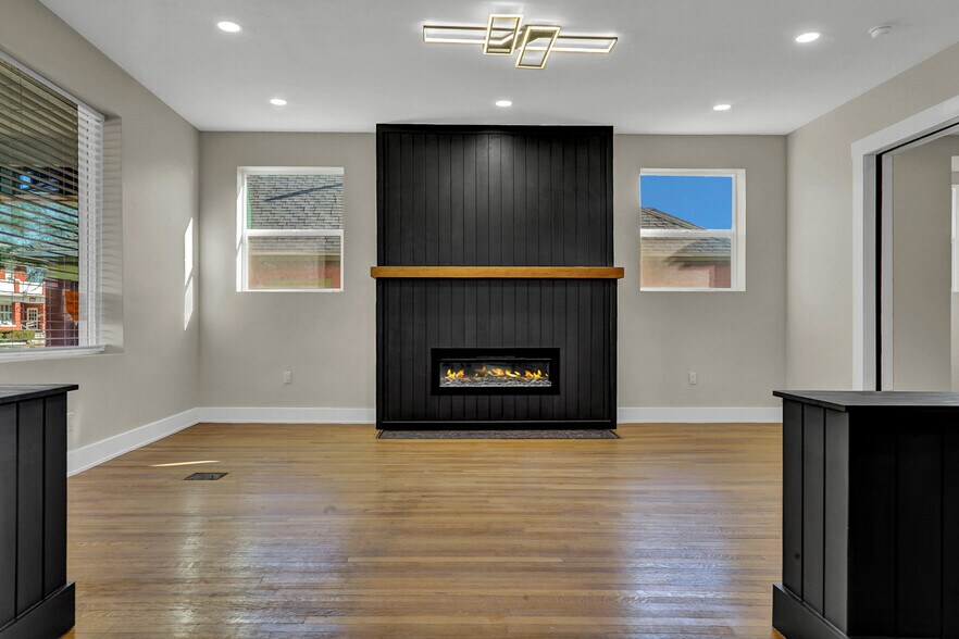 More Photos Of 1710 Montana Ave, El Paso Office For Sale