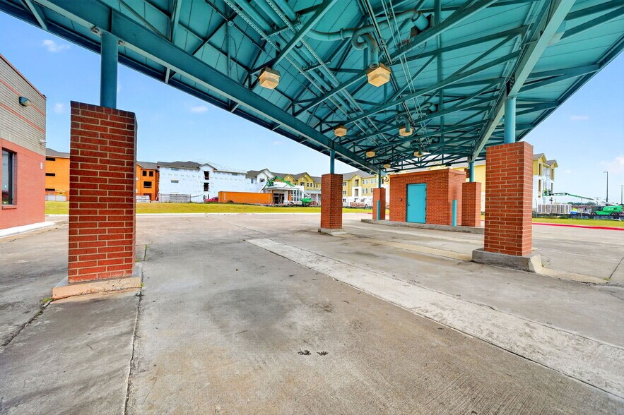 More Photos Of 2920 Motley Dr, Mesquite Medical For Lease