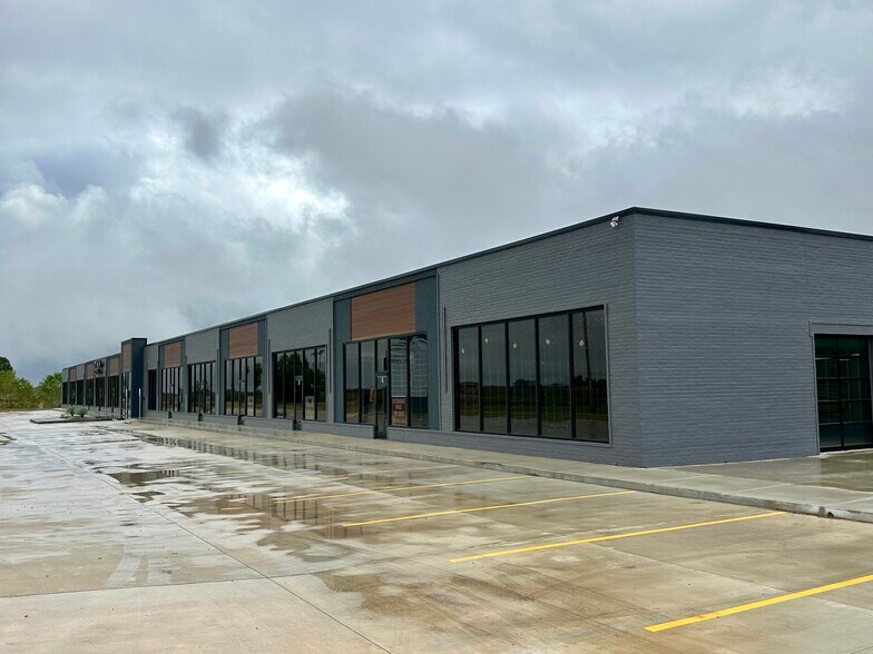 Primary Photo Of 22366 E 111th St, Broken Arrow General Retail For Lease