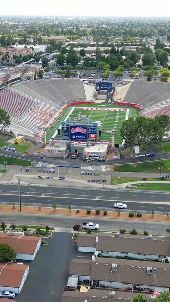 Primary Photo Of 1312-1322 Bulldog Ln, Fresno Apartments For Sale