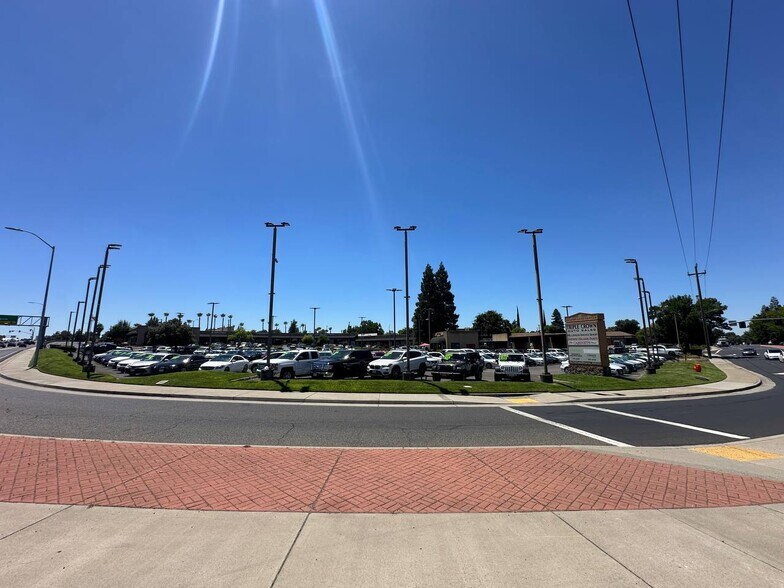 More Photos Of 1001 Melody Ln, Roseville Land For Lease