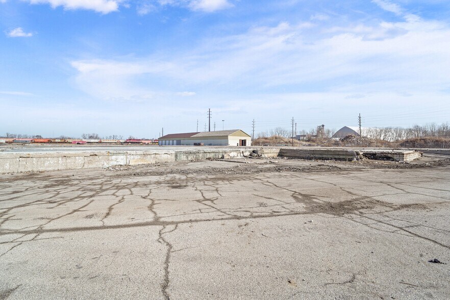 More Photos Of 1717 Summer St, Hammond Land For Lease