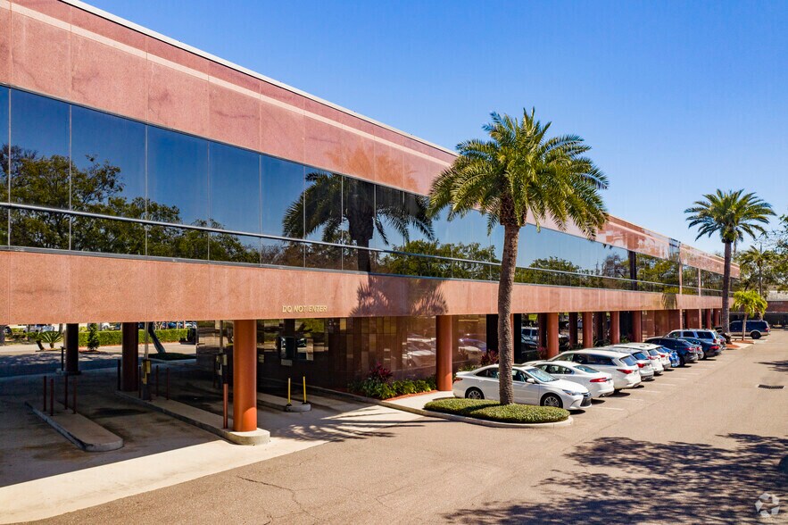 More Photos Of 5858 Central Ave, Saint Petersburg Office For Lease