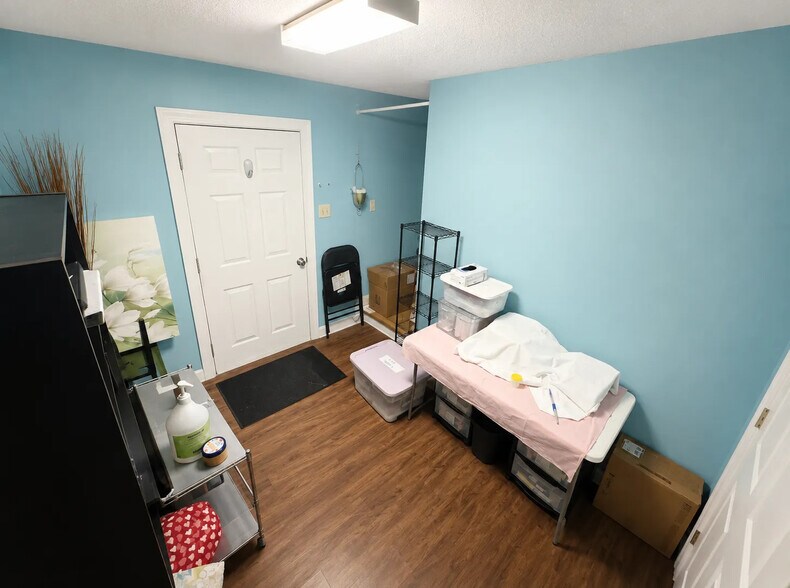 More Photos Of 7406 Chapel Hill Rd, Raleigh Medical For Sale