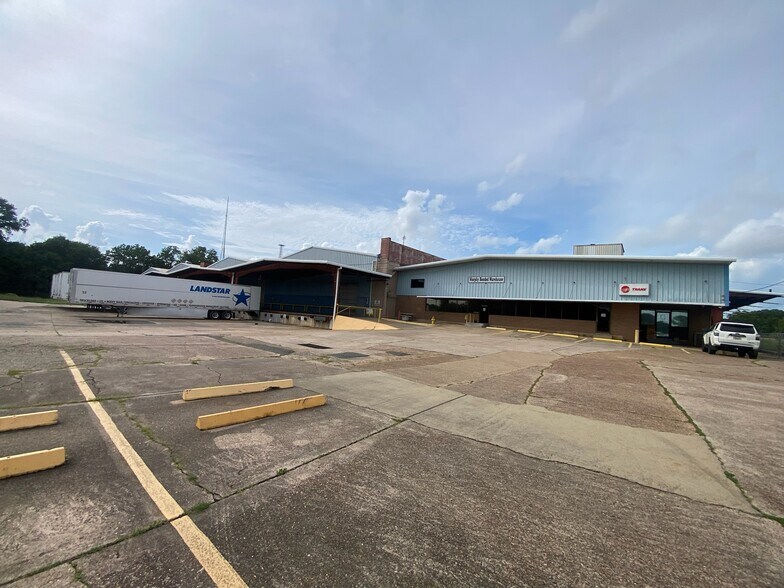 More Photos Of 2391 Levy St, Shreveport Warehouse For Lease