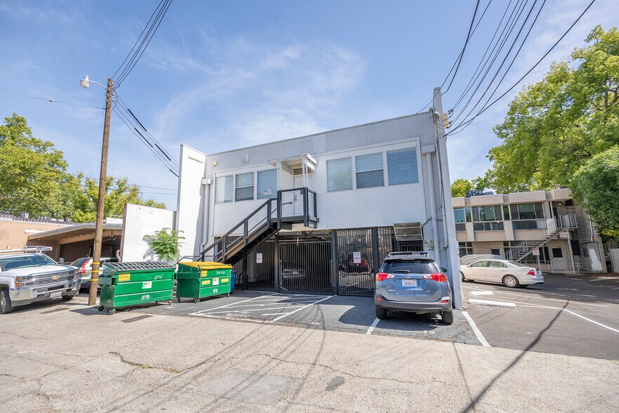 More Photos Of 2418-2420 K St, Sacramento General Retail For Sale