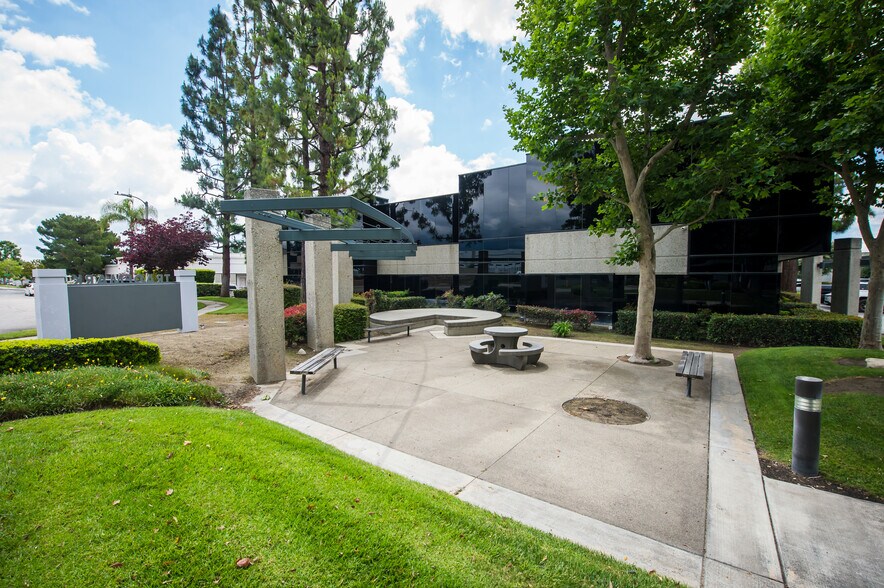 More Photos Of 10291 Trademark St, Rancho Cucamonga Warehouse For Lease