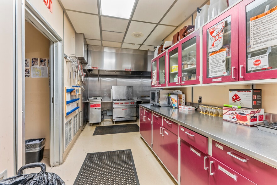 More Photos Of 2200 Cottontail Ln, Somerset Schools For Sale