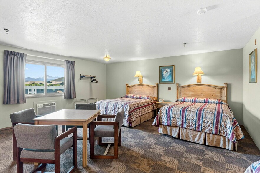 More Photos Of 205 Beaver Lodge Rd, Frisco Hotel For Sale