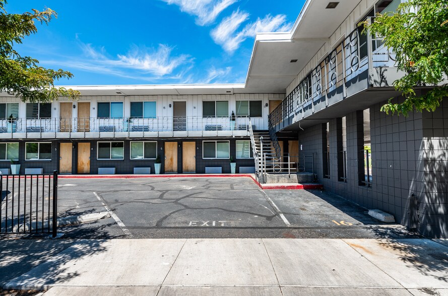 More Photos Of 500 University Way, Reno Apartments For Sale