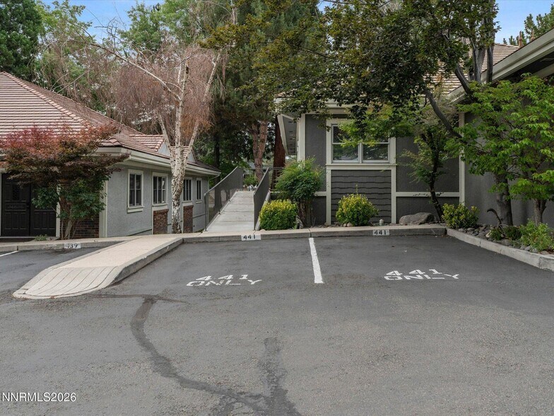 More Photos Of 441 W Plumb Ln, Reno Office For Sale