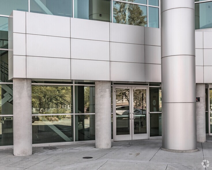 More Photos Of 3998 Inland Empire Blvd, Ontario Office For Lease