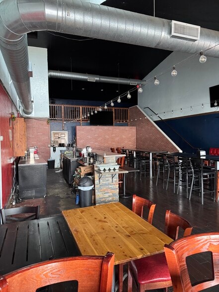 More Photos Of 471 S A St, Springfield Restaurant For Lease