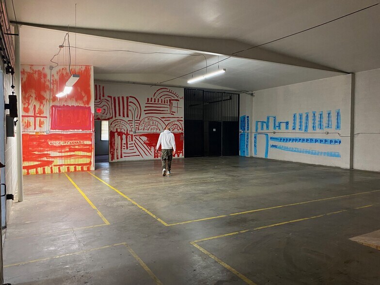 More Photos Of 3520-3540 Emery St, Los Angeles Manufacturing For Lease