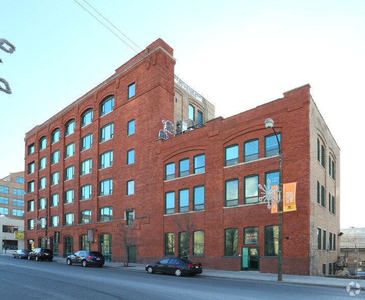 More Photos Of 833-845 W Chicago Ave, Chicago Office For Sale