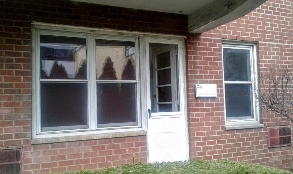 More Photos Of 700 Summer St, Stamford Office Residential For Sale