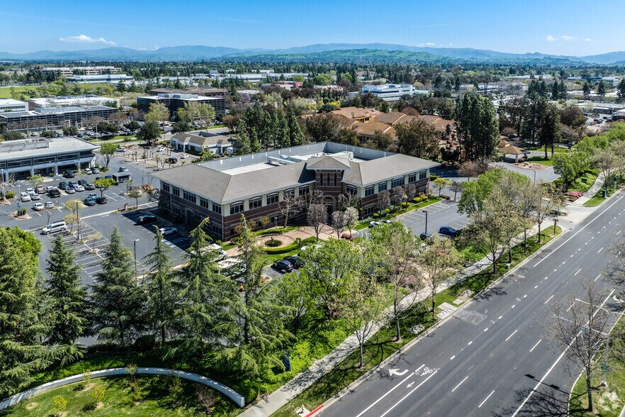 More Photos Of 5075 Hopyard Rd, Pleasanton Medical For Lease