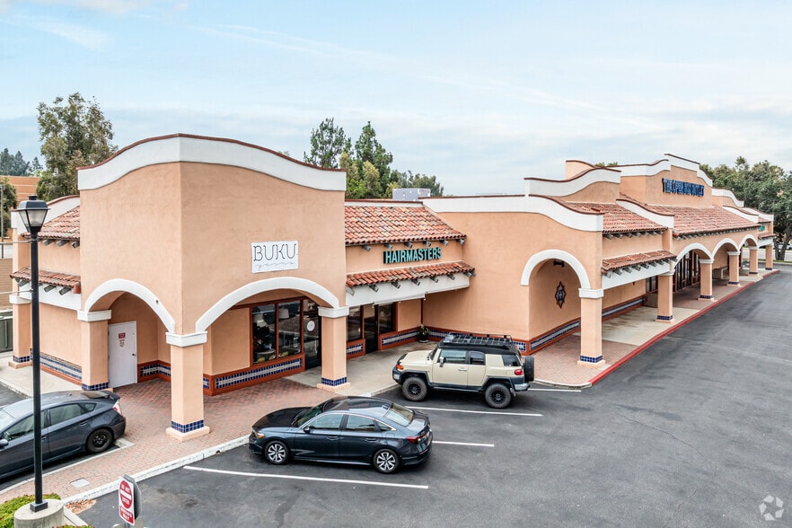 More Photos Of 2105-2145 Foothill Blvd, La Verne Unknown For Lease