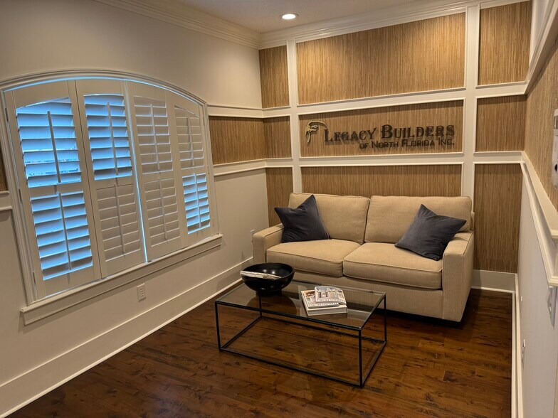 More Photos Of 9957 Moorings Dr, Jacksonville Office For Lease