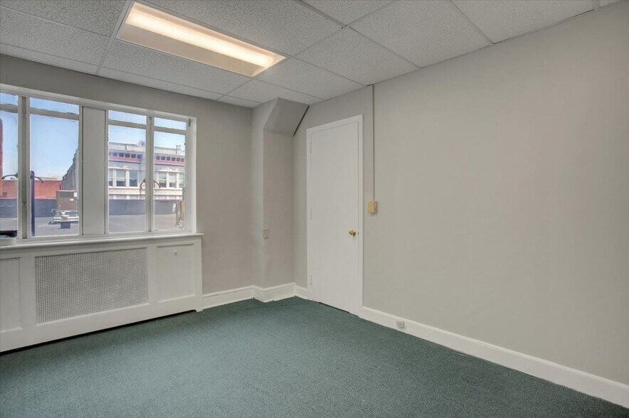 More Photos Of 5 Public Sq, Hagerstown Loft Creative Space For Lease