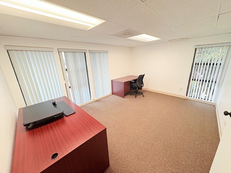 More Photos Of 2171 S El Camino Real, Oceanside Office For Lease