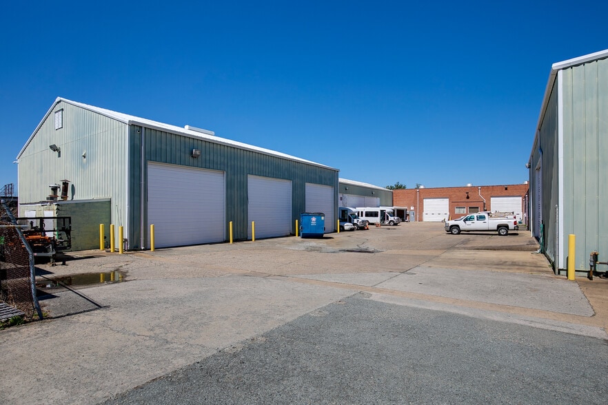 More Photos Of 1901 Westwood Ave, Richmond Warehouse For Sale