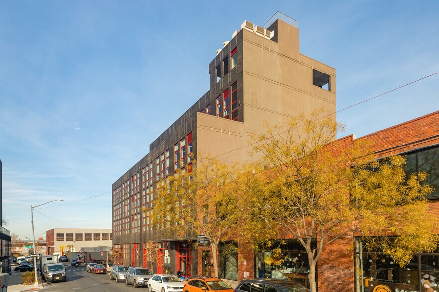 More Photos Of 100 Bogart St, Brooklyn Office For Lease