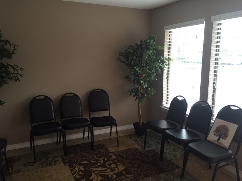 More Photos Of 1013 Marwalt Dr, Fort Walton Beach Medical For Sale