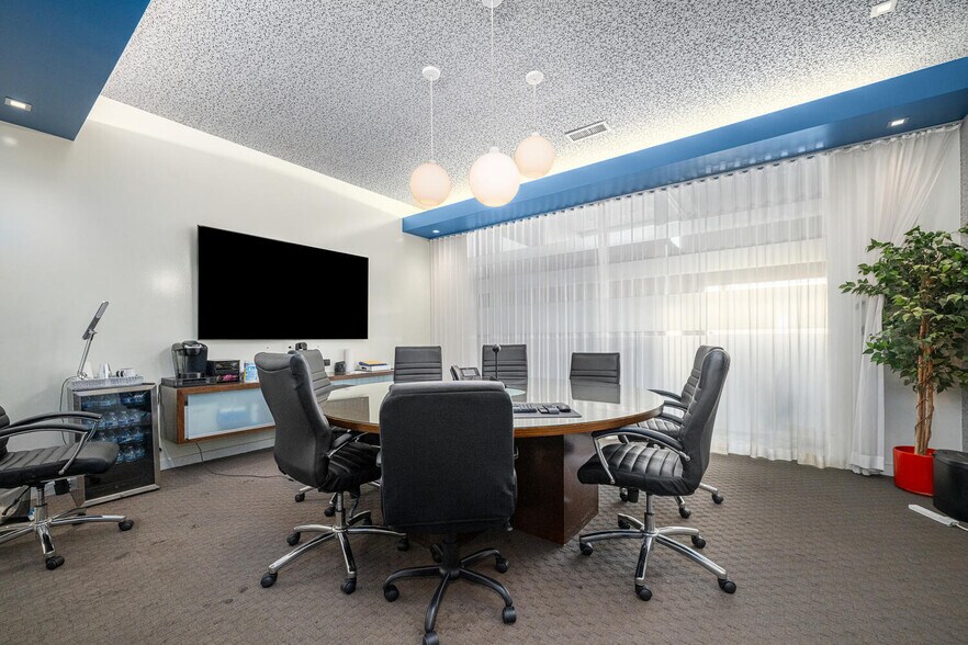 More Photos Of 1342 Coronado Ave, Long Beach Loft Creative Space For Lease