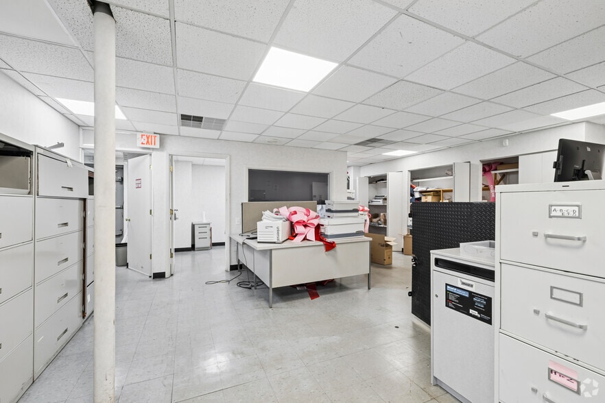 More Photos Of 538 Route 38 E, Maple Shade Township Auto Dealership For Lease