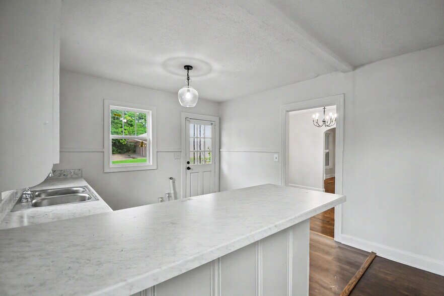 More Photos Of 414 Hargrove Rd E, Tuscaloosa Office For Sale