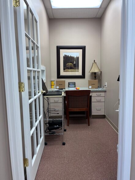 More Photos Of 871 W King St, Shippensburg Office For Lease