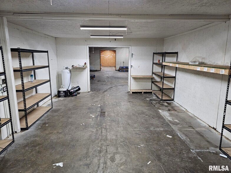 More Photos Of 1764 N Illinois Ave, Carbondale Industrial For Sale