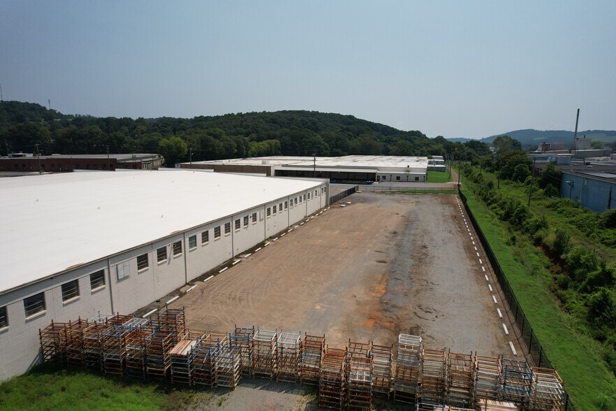 More Photos Of 70 Industrial Dr, Cartersville Warehouse For Sale