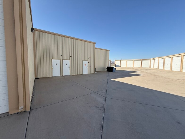 More Photos Of 14860 Admission wy Unit 44 Way, Lake Havasu City Specialty For Sale