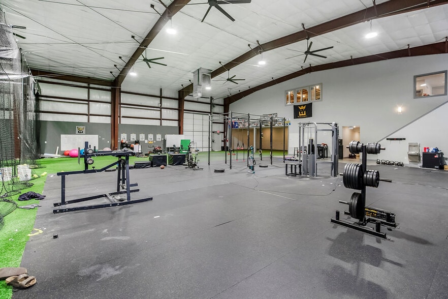 More Photos Of 6807 Sobbie Rd, Pleasant Valley Industrial For Sale