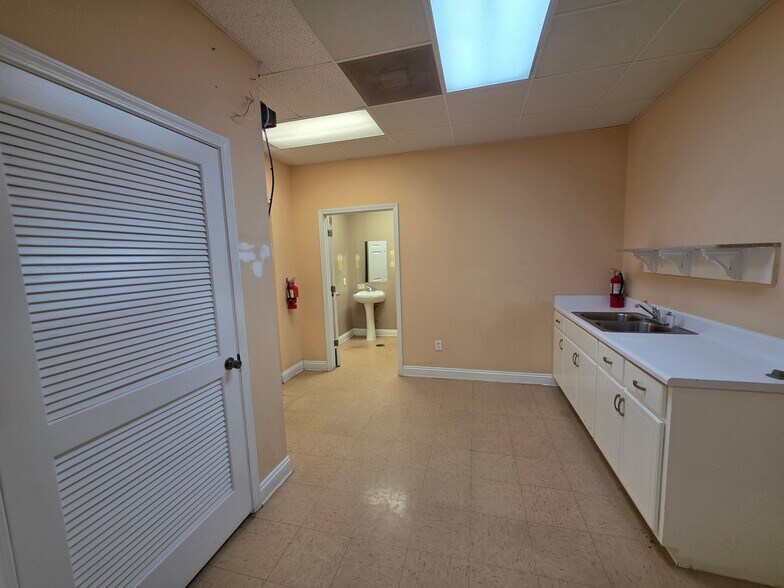 More Photos Of 12220 Panama City Beach Pky, Panama City Beach Office For Lease