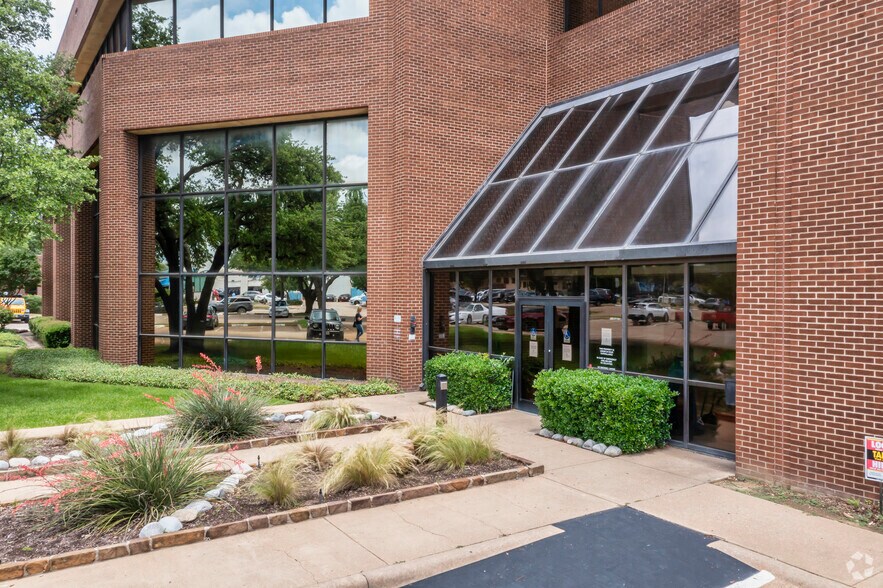 More Photos Of 1401 N Central Expy, Richardson Office For Lease