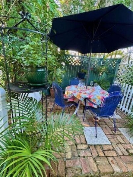 More Photos Of 3220 and 3224 NE Maple Ave, Jensen Beach Specialty For Sale