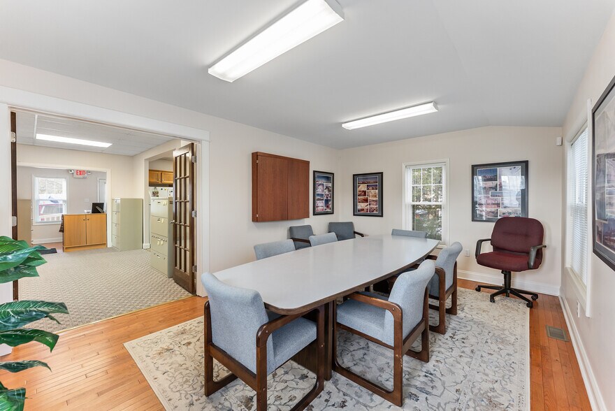 More Photos Of 1940 US-9 Rt, Cape May Court House Office For Sale