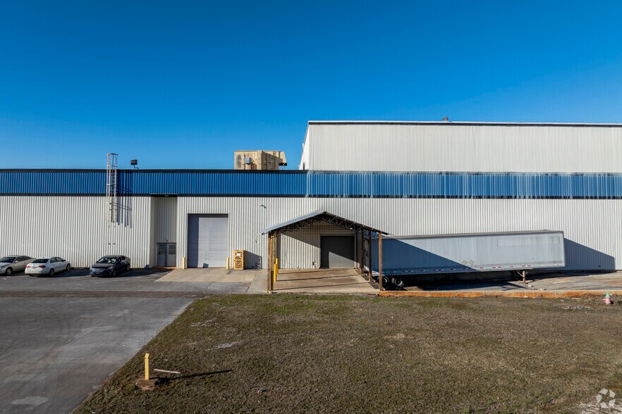 More Photos Of 103 Wynn Dr, Huntsville Warehouse For Lease