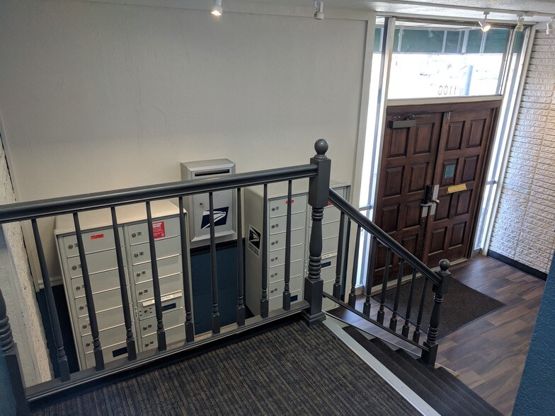 More Photos Of 1100 W Littleton Blvd, Littleton Loft Creative Space For Sale