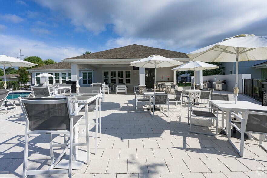 More Photos Of 2841 Enterprise Rd, Debary Apartments For Sale