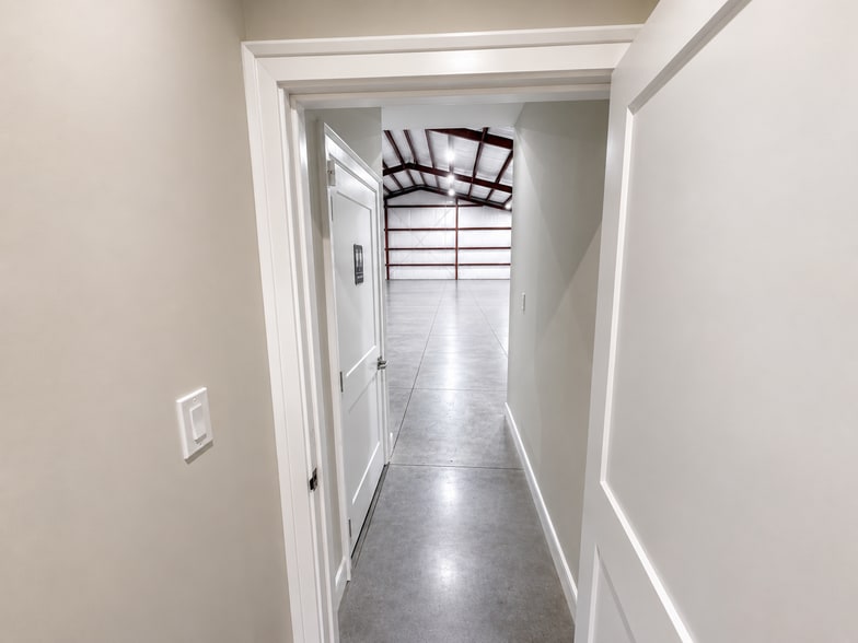 More Photos Of 4122 Meeting Street Rd, Charleston Warehouse For Lease