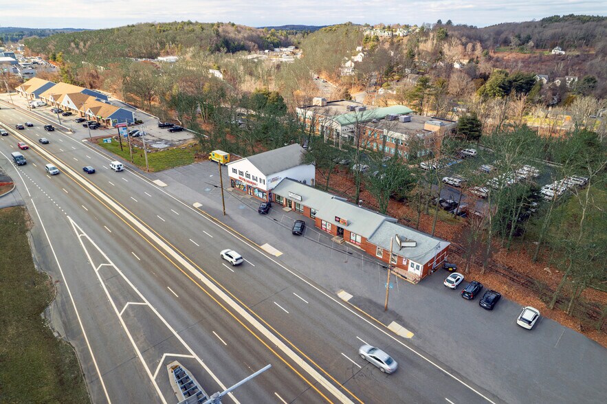 More Photos Of 3-11 Turnpike Rd, Southborough Storefront Retail Office For Lease