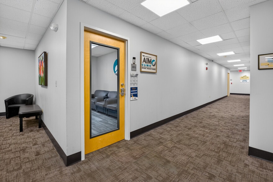 More Photos Of 1 Hampton Rd, Exeter Medical For Lease